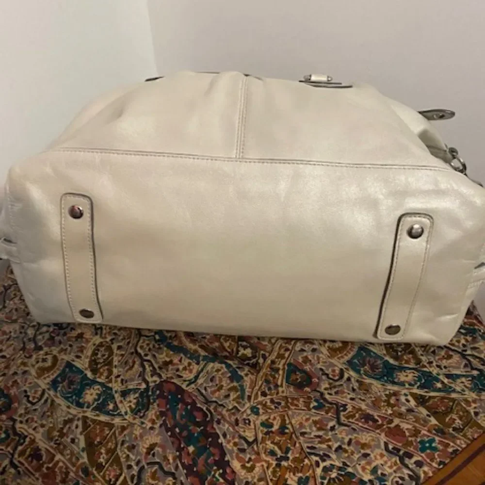 Coach F15447 Ashley Cream Convertible bag